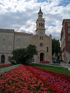 Svete Frane church with flowers.