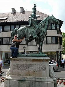 Kelly groping a horse. Legend says that this improves one's experiences.