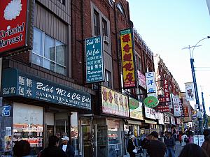 Toronto's chinatown - fun place!